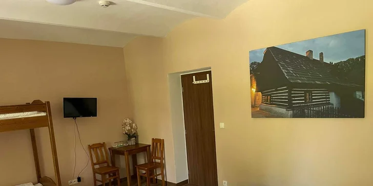 Venkovská idyla v rodinném penzionu v Babiččině údolí: snídaně i privátní wellness
