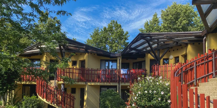 Afrika ve Dvoře Králové: 4* hotel v Safari Parku se snídaní a vstupem do safari