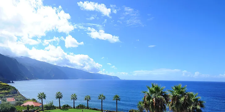 Letecky na Madeiru: hotel Montemar Palace**** kousek od oceánu, polopenze, bazén