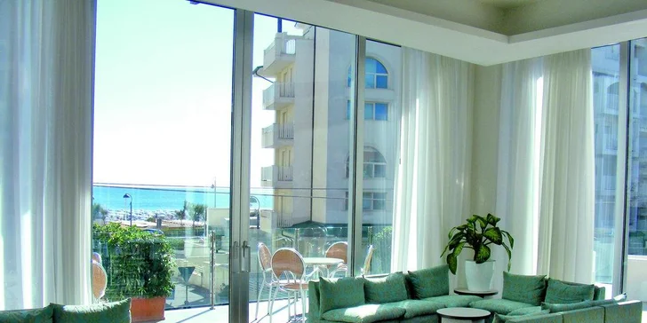 Dovolená v italském Rimini: 3* hotel pár kroků od pláže se stravou