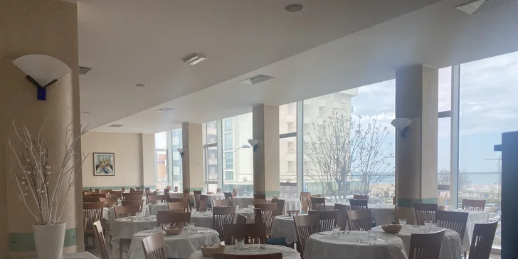 Dovolená v italském Rimini: 3* hotel pár kroků od pláže se stravou