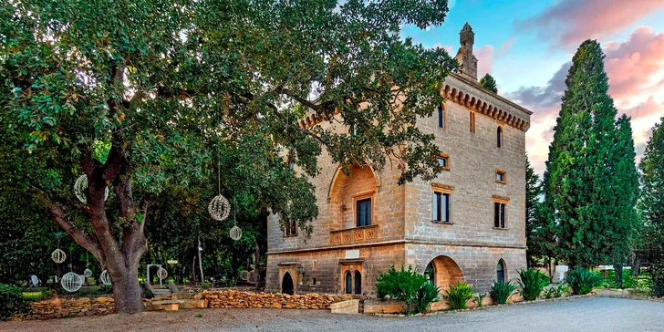 Kouzlo jižní Itálie: 5* rezidence uprostřed vinice, snídaně a možnost wellness