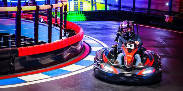 Game of Karts: závod plný akce, volant jako ve formuli a soupeř v zaměřovači