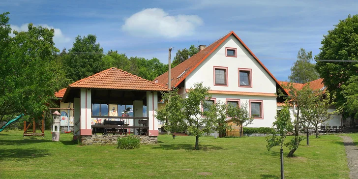 Pohodový pobyt v Penzionu na Vysočině s polopenzí, bazénem a saunou