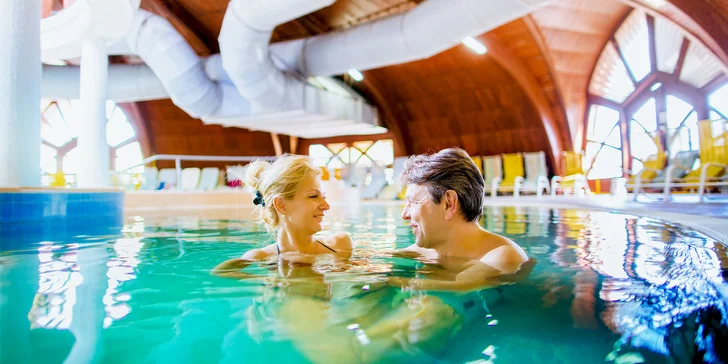 Wellness dovolená v Maďarsku: hotel s polopenzí naproti lázním a aquaparku