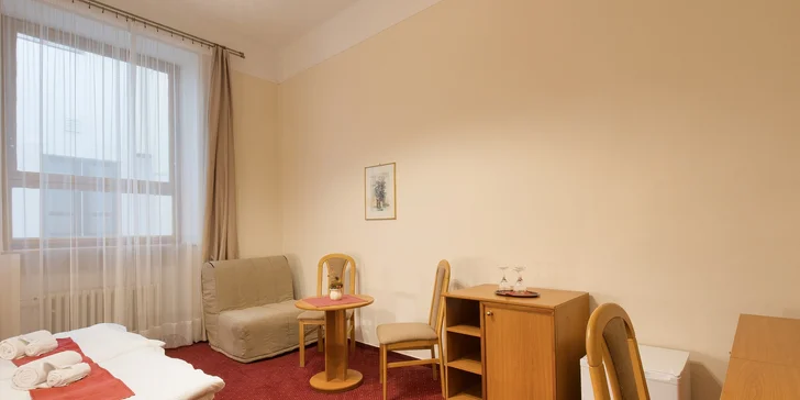 Pobyt v Telči v hotelu na náměstí: všední dny i víkendy, polopenze, víno i káva