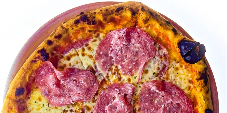 Pizza dle výběru pro 1 či 2 osoby: al pollo, prosciutto, sýrová i siciliana