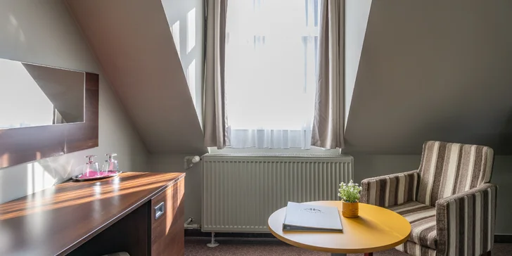 Český ráj to na pohled: hotel v historickém centru Mladé Boleslavi, snídaně, výlety
