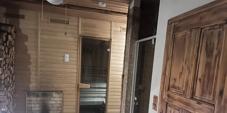 Dvouhodinová párová relaxace: privátní finská sauna s ochlazovacím bazénkem