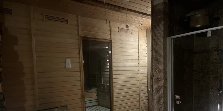 Dvouhodinová párová relaxace: privátní finská sauna s ochlazovacím bazénkem