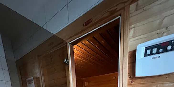Pronájem vyhřívaného bazénu až pro 25 osob i v balíčku s finskou saunou