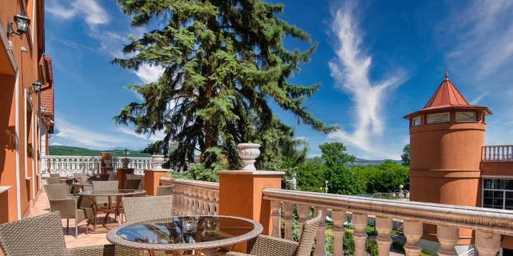 Relax u Ostřihomi: polopenze, wellness s bazény a saunami, Xbox herna i welcome drink