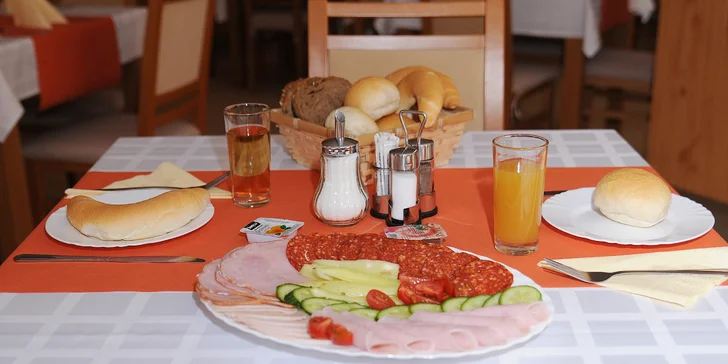 Relax u Balatonu: hotel, wellness, snídaně či polopenze, výlety po vinařské oblasti