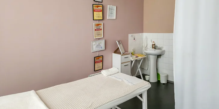 Masáž dle výběru: medová či lymfatická na 60 minut nebo 90minutová all inclusive
