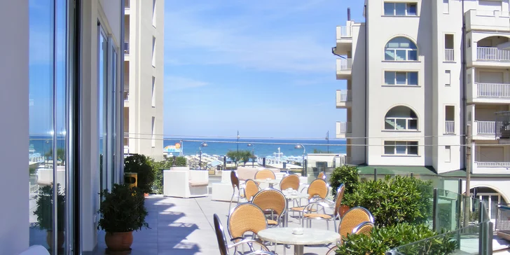 Dovolená v italském Rimini: 3* hotel pár kroků od pláže se stravou
