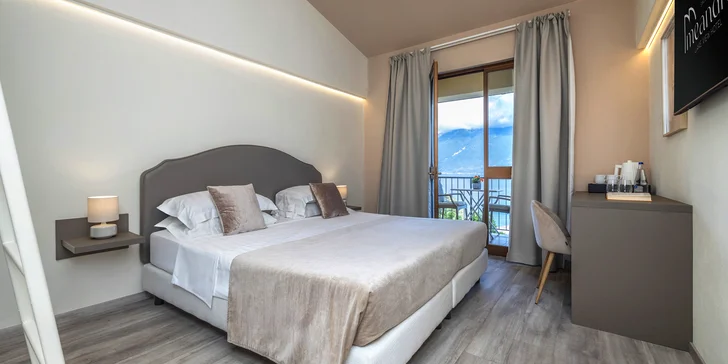 Hotel s výhledem na jezero Lago di Garda: regionální snídaně i wellenss
