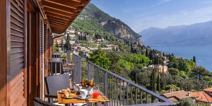 Hotel s výhledem na jezero Lago di Garda: regionální snídaně i wellenss