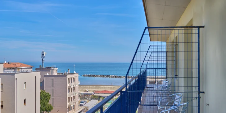 Italské prázdniny v letovisku Lido di Savio: 3* hotel 70 metrů od pláže, plná penze