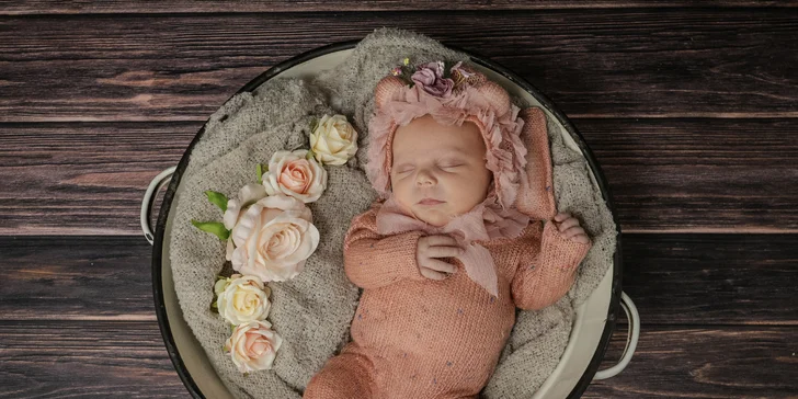 Focení v ateliéru či exteriéru: portrét, rodinné či těhotenské fotky i newborn