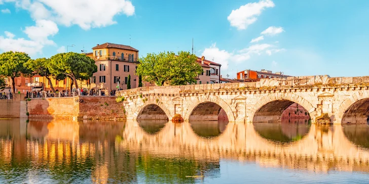 Dovolená v Rimini: 3* hotel blízko pláže a centra se snídaní i 1 noc zdarma