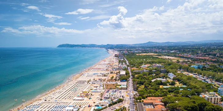 Dovolená v Rimini: 3* hotel blízko pláže a centra se snídaní i 1 noc zdarma