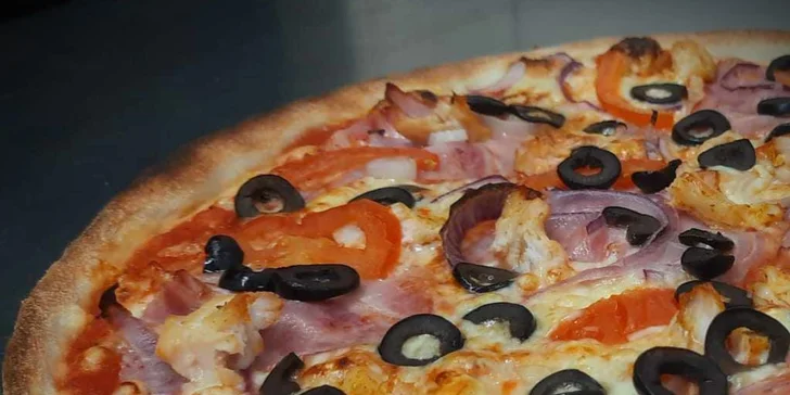 Až 2 pizzy podle výběru z 9 druhů na odnos s sebou nebo rozvoz