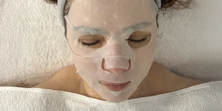 Komplexní kosmetické ošetření nebo péče Golden skin s kaviárem a zlatem