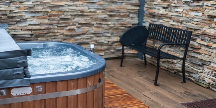 Pohoda a relax v Praze: moderní apartmány u Velké Chuchle, snídaně, wellness