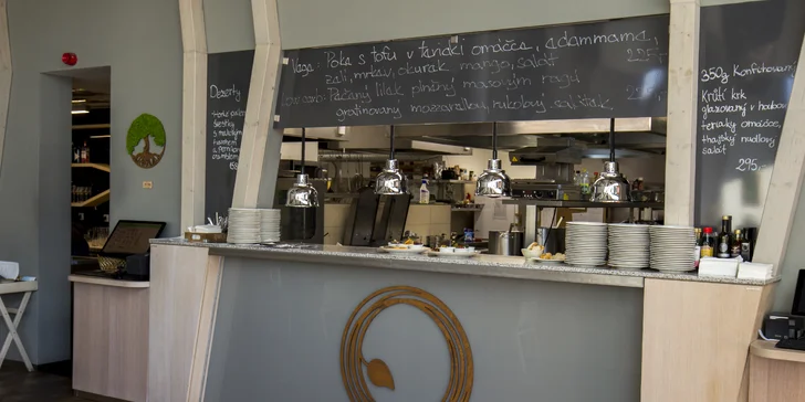Stmívání s chutí tapas: masové nebo vegetariánské pro 2 osoby, marinované hovězí, bůček i nakládaná feta
