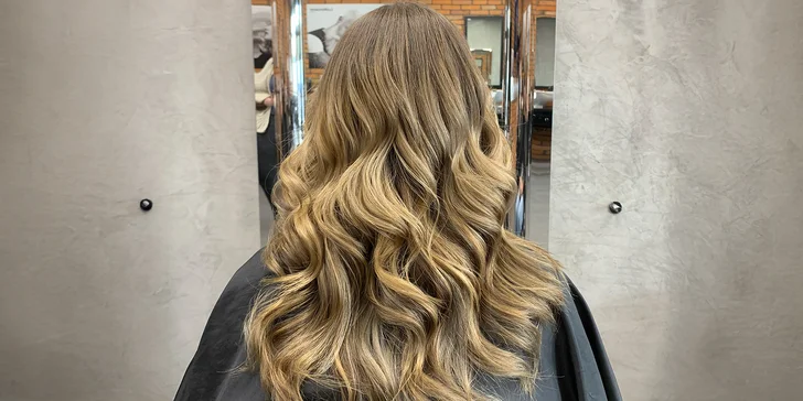 Čištění vlasů produkty Urban Alchemy či regenerace a obnova vlasů Olaplex