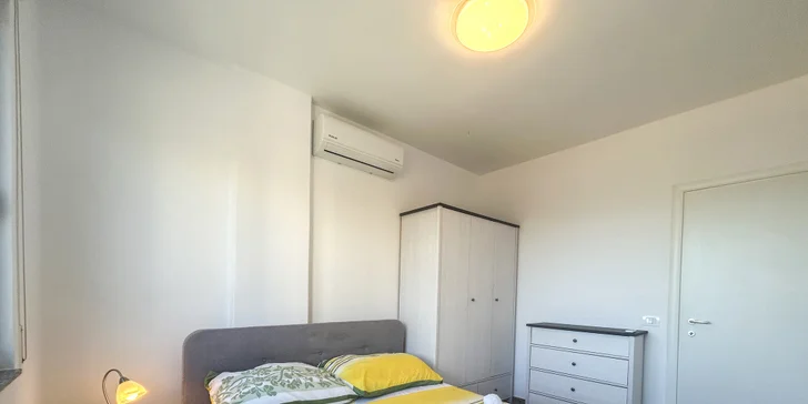 Letecky do Albánie: moderní 4* apartmán přímo u moře, letovisko Golem, výlety