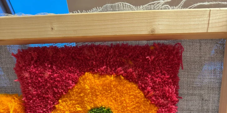 Rugmaking: zážitkový kurz tkaní vlastního koberečku, pro začátečníky i pokročilé