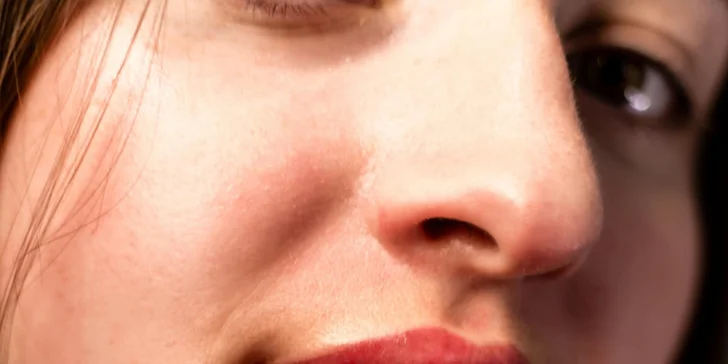 Perfektně nalíčená každý den: permanentní make-up očních linek, rtů i obočí