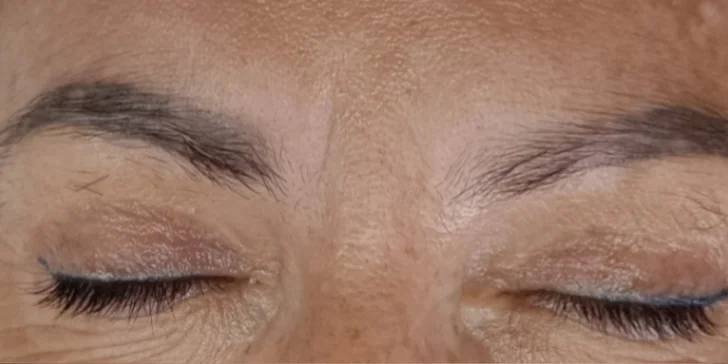 Permanentní make-up: pudrové obočí nebo horní linka i zesvětlení či odstranění