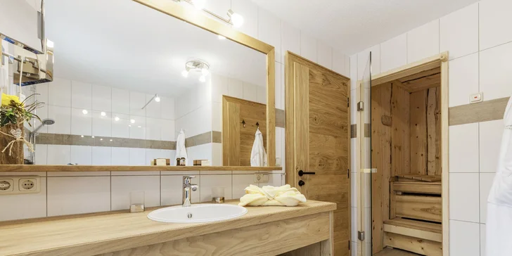 Německo pro dva i rodinu: chalet s privátním i veřejným wellness a snídaně