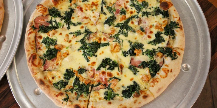 Otevřené vouchery v hodnotě 300-1000 Kč na všechny pizzy i nápoje