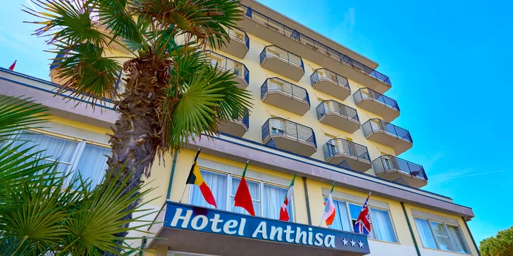 Italské prázdniny v letovisku Lido di Savio: 3* hotel 70 metrů od pláže, plná penze