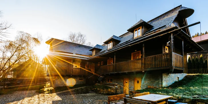 Tradiční ubytování v Beskydech: krásné apartmány až pro 6 osob a vstup do bazénů