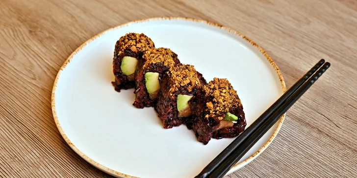 Otevřené vouchery na jídlo i nápoje do restaurace KOKO SUSHI: 300–1500 Kč