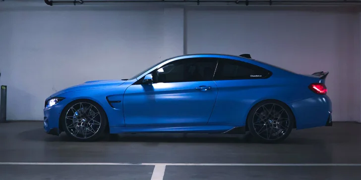 Zapůjčení žihadla BMW M4 Competition 600HP ve dnech pondělí–čtvrtek: 1, 3 nebo 5 hod.