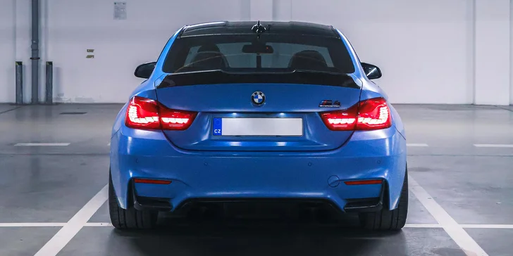 Zapůjčení žihadla BMW M4 Competition 600HP ve dnech pondělí–čtvrtek: 1, 3 nebo 5 hod.