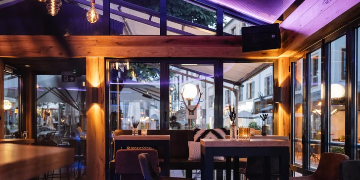 Krásný hotel ve Schladmingu: wellness a střešní bazén, polopenze plus a sommercard s lanovkami zdarma