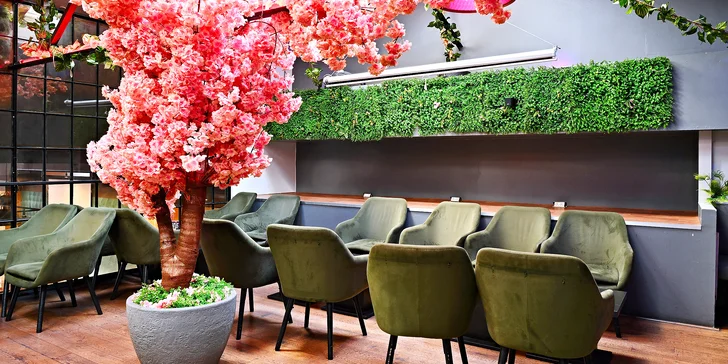 Limonády, koktejly a poke bowl s shishou či asijské menu pro dva na Vinohradech