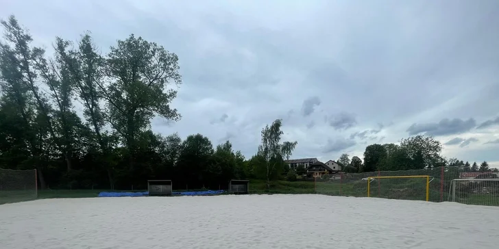 Vstup na SoccerGolf pro děti i dospělé nebo pronájem hřiště na plážový fotbal