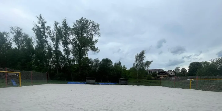 Vstup na SoccerGolf pro děti i dospělé nebo pronájem hřiště na plážový fotbal