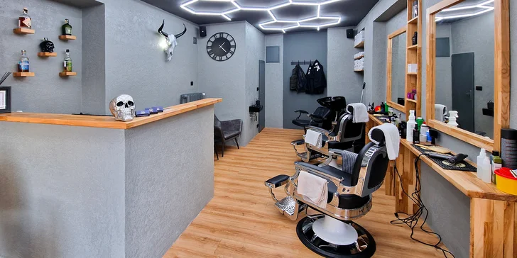 Rebell Barbers v Holešovicích: základní střih, úprava vousů i komplet balíček