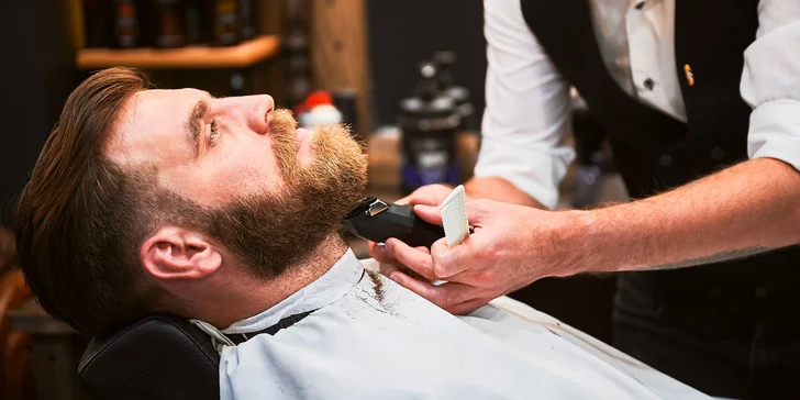 Rebell Barbers v Holešovicích: základní střih, úprava vousů i komplet balíček