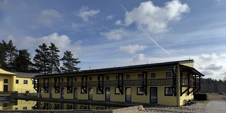 Jihočeský venkov pro páry i rodiny: apartmány s kuchyňkou a herna, 30 km od Třeboně