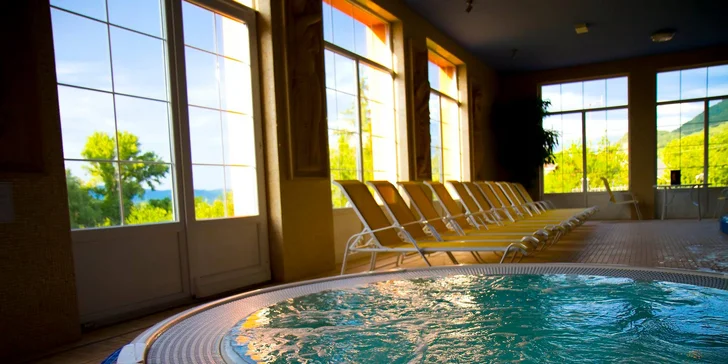 Relax u Ostřihomi: polopenze, wellness s bazény a saunami, Xbox herna i welcome drink