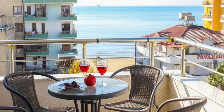 Albánie letecky: 4* apartmán přímo u pláže, letovisko Drač, fakultativní výlety